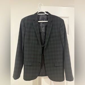 Men’s checkered blazer